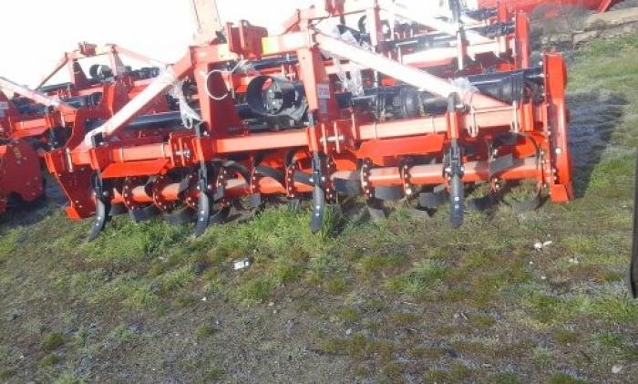 Kənd təsərrüfatı maşınları: - lalafo.az Cəlilabad şəhərində