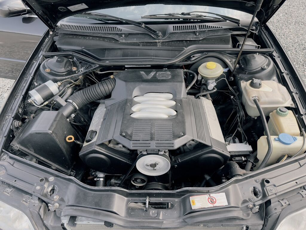 Audi A6: 1995 г., 2.6 л, Механика, Бензин, Седан: фото 4