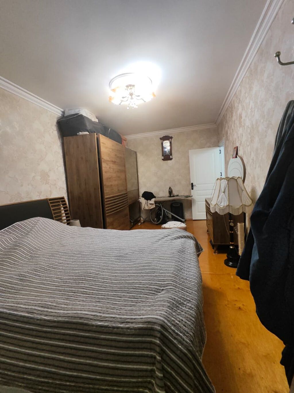 Bakı, Bakıxanov qəs., 4 otaqlı, Köhnə tikili, 83 kv. m
