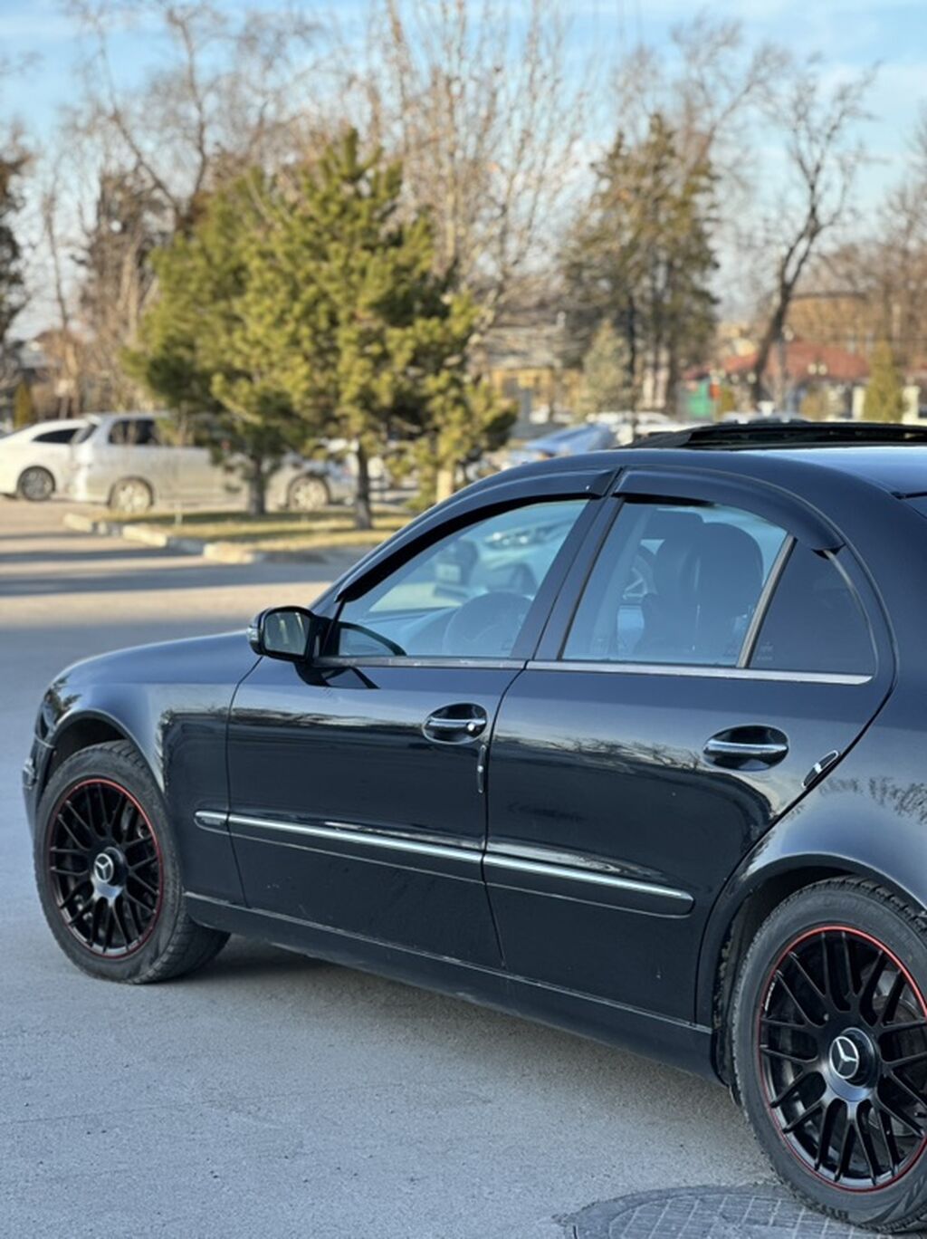Mercedes-Benz E-Class: 2005 г., 3.5 л, Автомат, Газ, Седан: фото 3