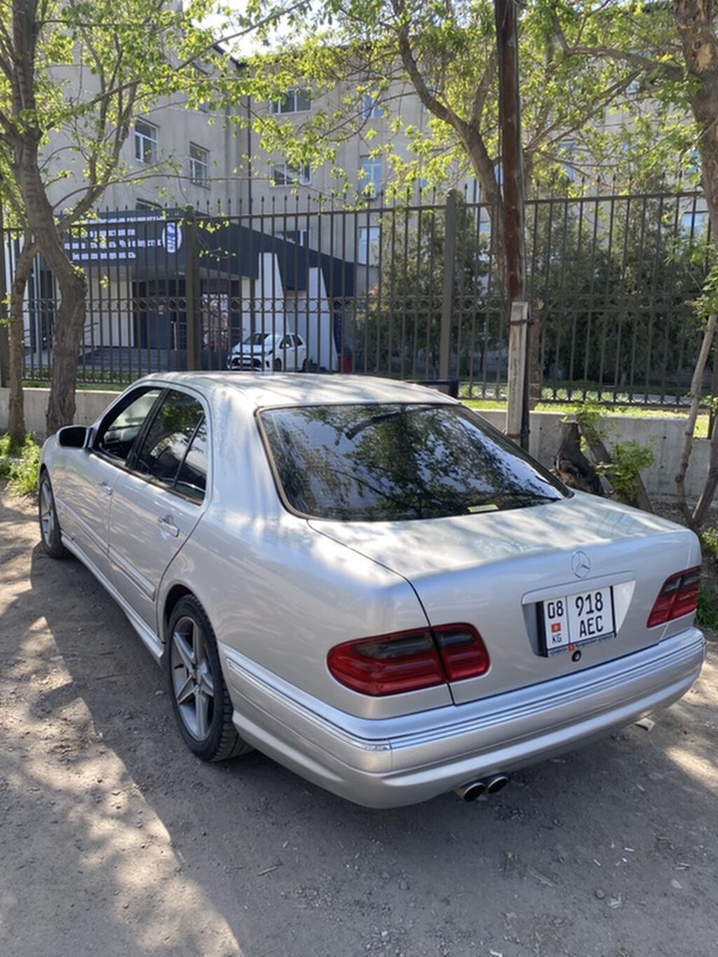 Mercedes-Benz E-Class: 2001 г., 3.2 л, Автомат, Бензин, Седан: фото 3