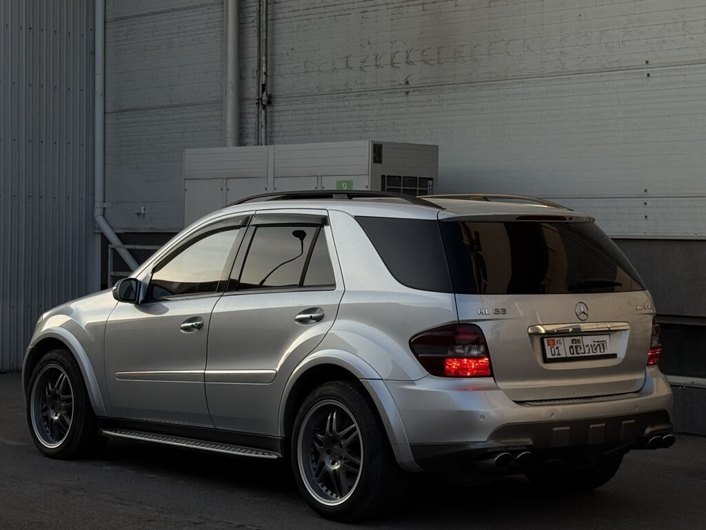 Mercedes-Benz ML-Class AMG: 2007 г., 6.2 л, Автомат, Бензин, Кроссовер: фото 4