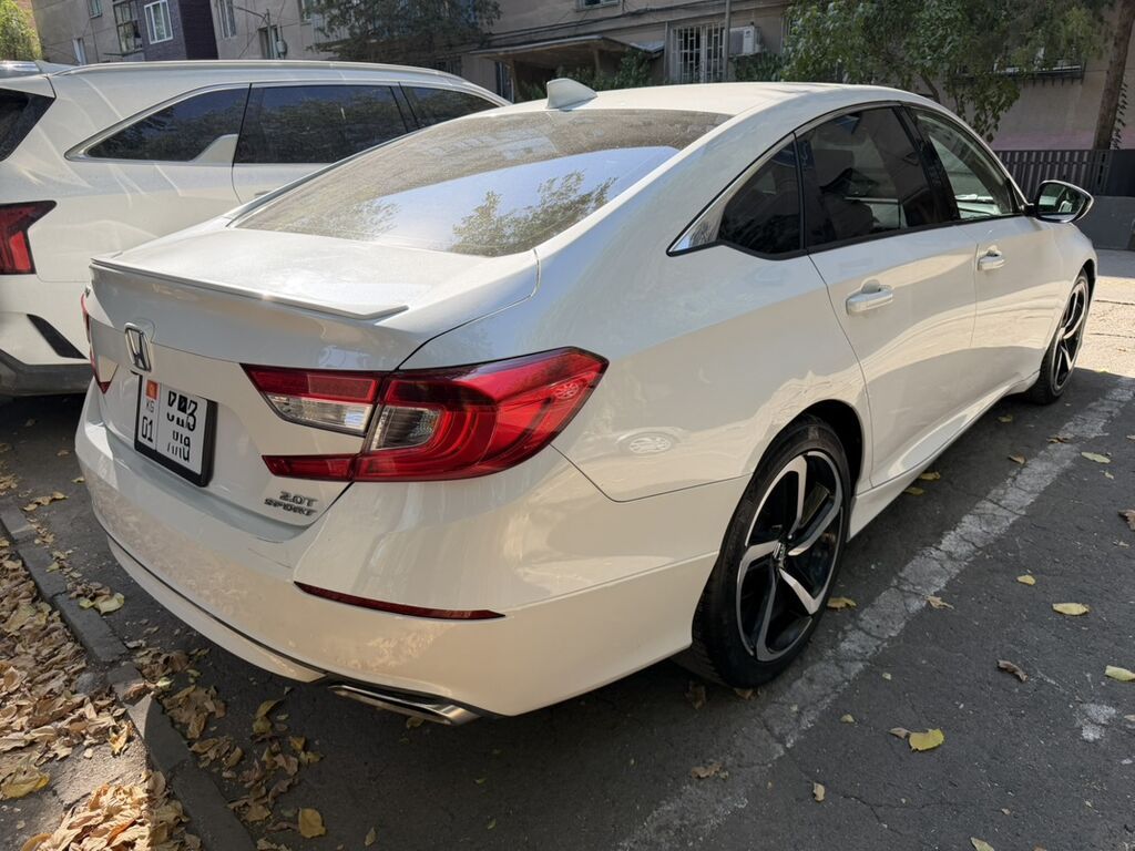 Honda Accord: 2021 г., 2 л, Автомат, Бензин, Седан: фото 4