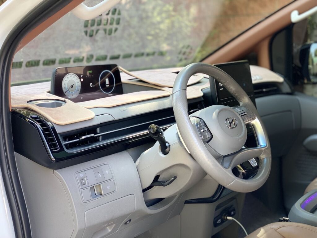 Hyundai Staria: 2022 г., 3.5 л, Автомат, Газ, Минивэн: фото 6