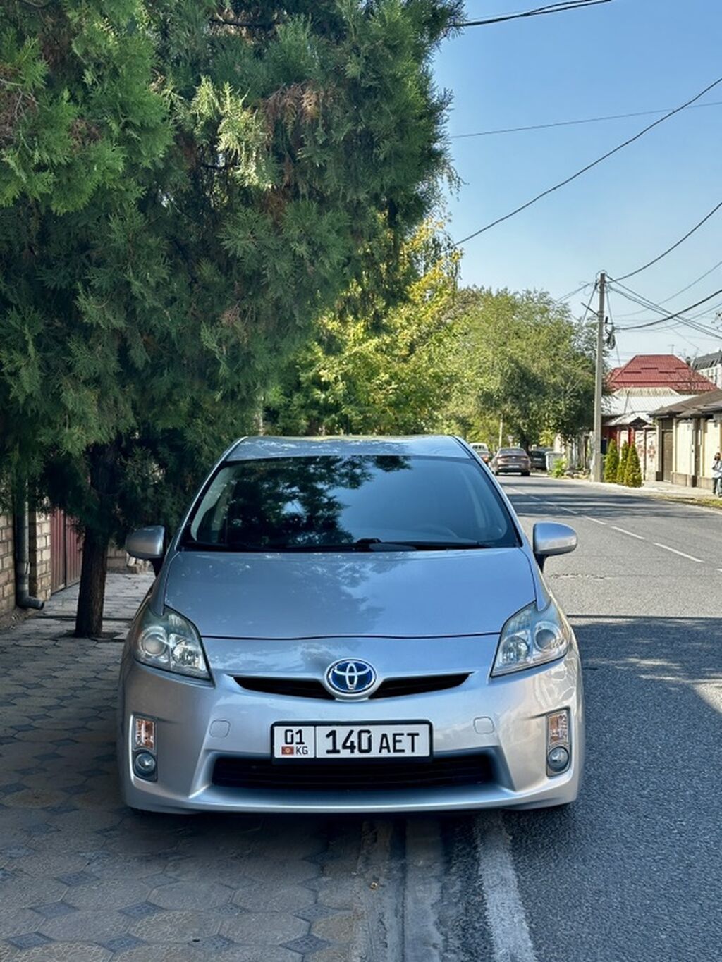 Toyota Prius: 2011 г., 1.8 л, Вариатор, Гибрид, Хэтчбэк: фото 2