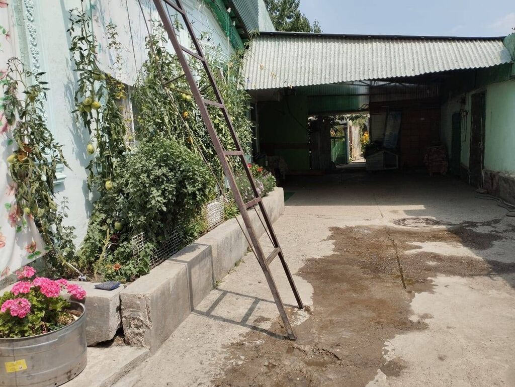 Продам дом в городе Каракол Ул Элебаева 222 участок 6,4 сот, 4: фото 2