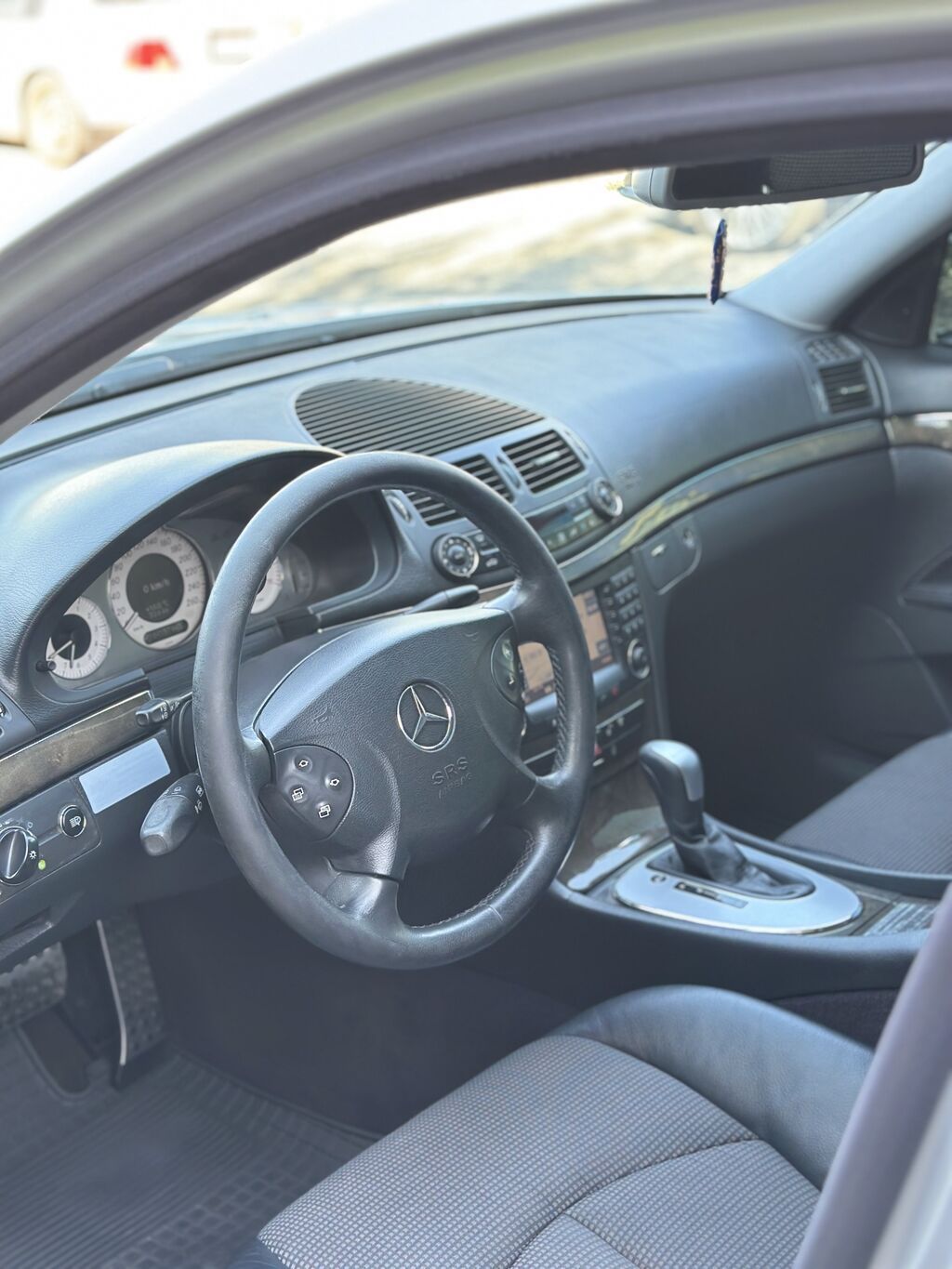 Mercedes-Benz E-Class: 2002 г., 3.2 л, Автомат, Бензин, Седан: фото 8