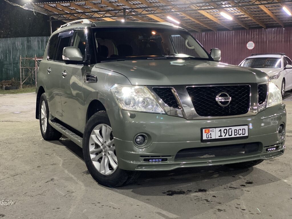 Nissan Patrol: 2011 г., 5.6 л, Автомат, Бензин, Внедорожник: фото 1