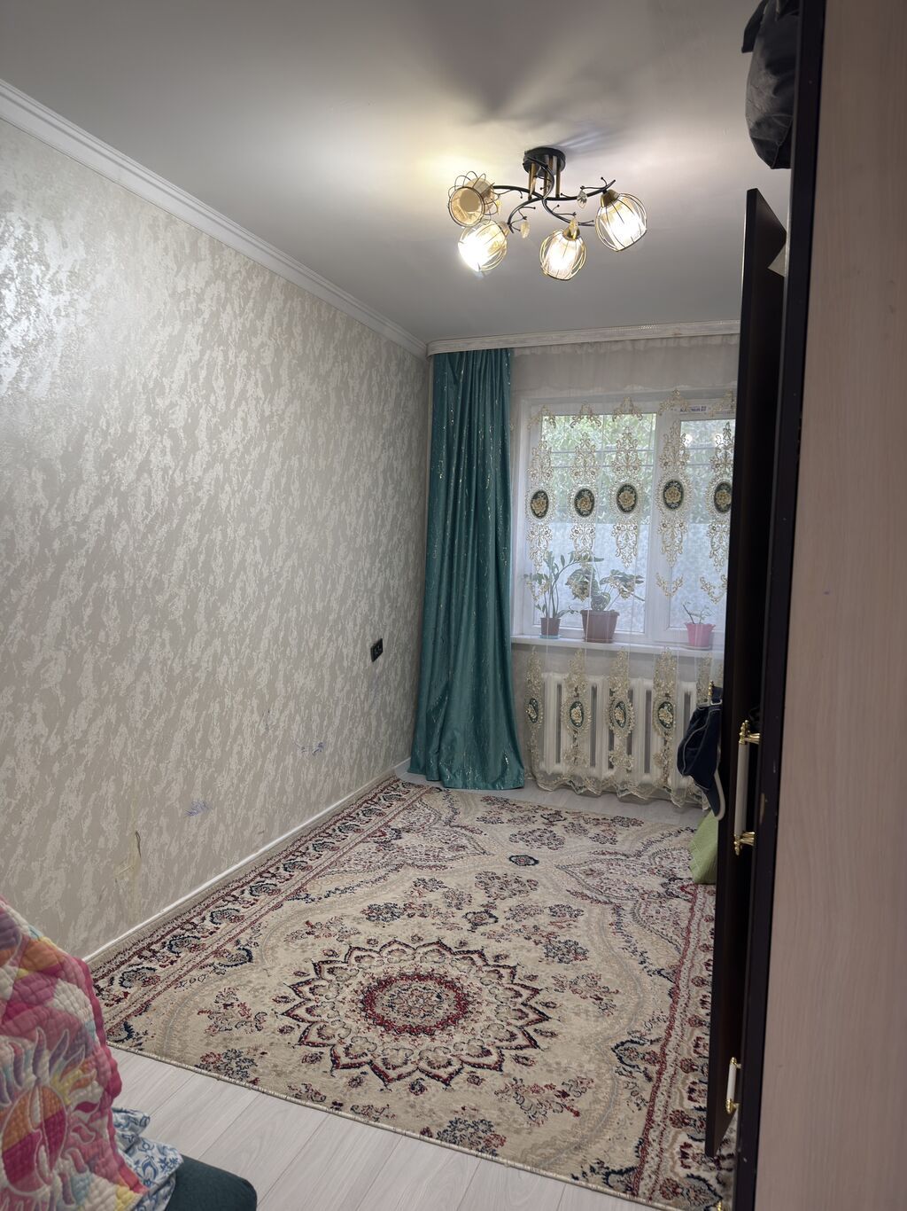 3 комнаты, 58 м², 6 мкр 104 серия, 1 этаж, Косметический ремонт: фото 2