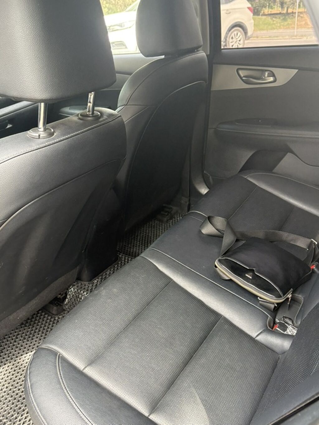 Kia K3: 2020 г., 1.6 л, Автомат, Бензин, Седан: фото 6