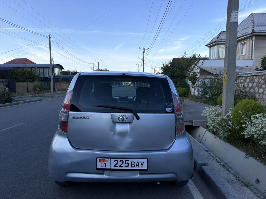 Toyota Passo: 2005 г., 1 л, Автомат, Бензин, Хэтчбэк: фото 5