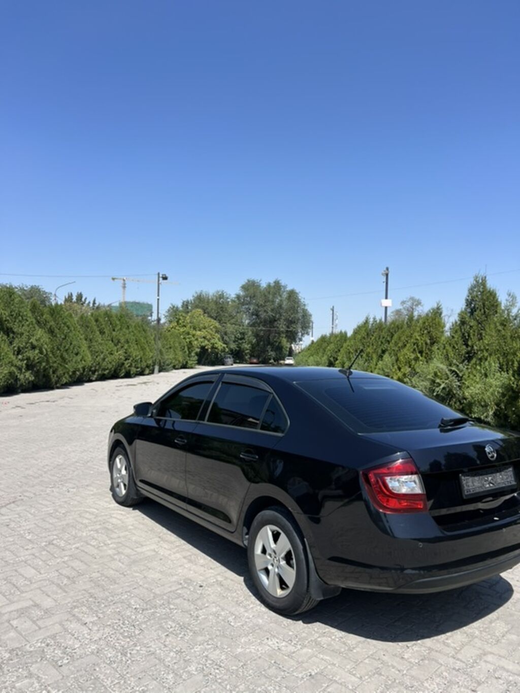 Skoda Rapid: 2018 г., 1.6 л, Автомат, Бензин, Седан: фото 4