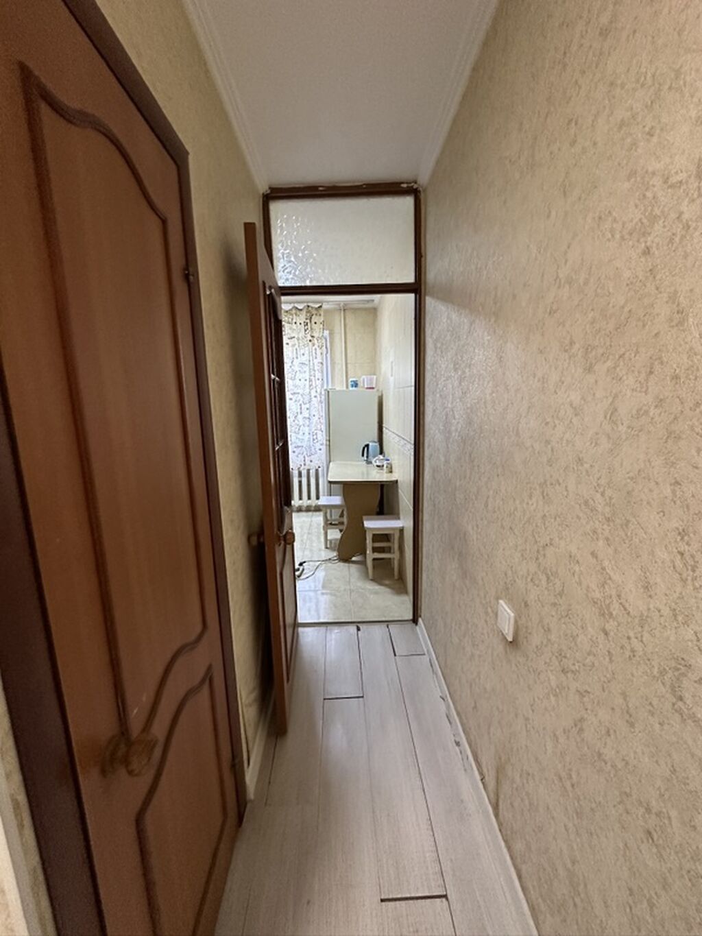 3 комнаты, 59 м², 104 серия, 1 этаж, Косметический ремонт: фото 8