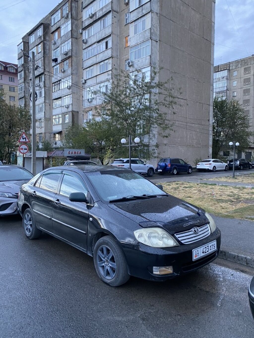 Toyota Corolla: 2005 г., 1.6 л, Автомат, Бензин, Седан: фото 2