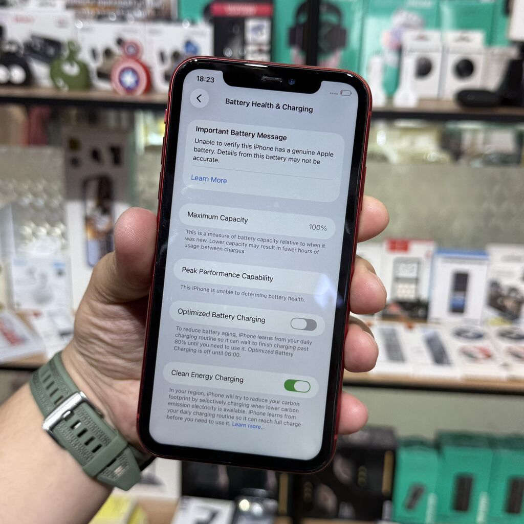 IPhone 11, Б/у, 256 ГБ, Красный, Защитное стекло, 100 %: фото 5