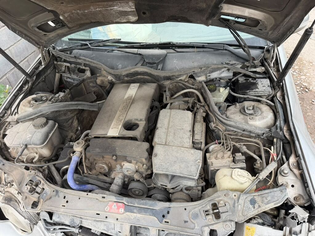 Mercedes-Benz C-Class: 2003 г., 1.8 л, Механика, Бензин, Седан: фото 3