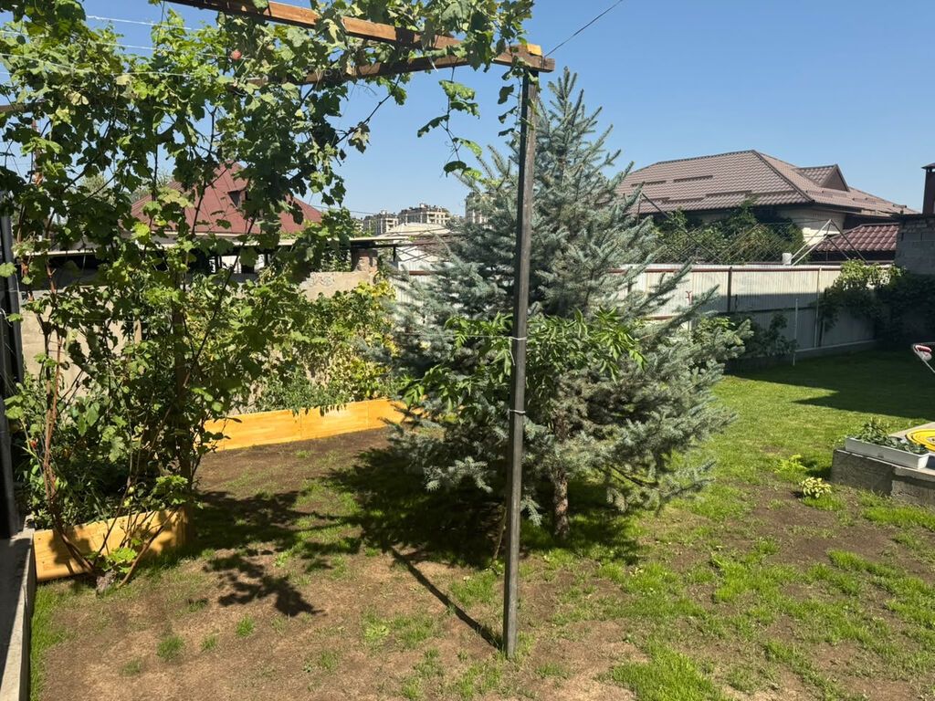 3 комнаты, 130 м², 3 соток, Бишкек, Киргизия 1 Риэлтор: фото 8