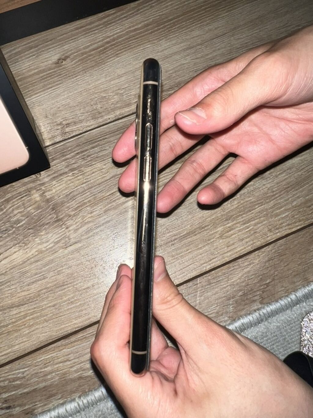 IPhone 11 Pro, цвет Gold Покупали в США, один хозяин был. Также новые: фото 2
