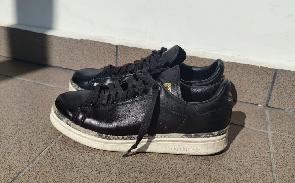 Adidas stan outlet smith beograd