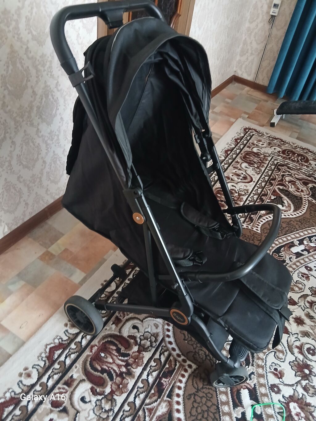 Продаётся летняя коляска. Прочная конструкция, складывается в: фото 2