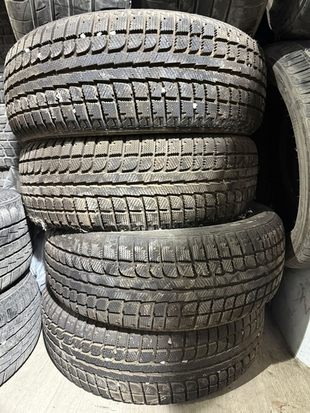 Зимние шины (набор из 4 шт.) - Размер: 215/55 R18 - Модель: Champiro: фото 1