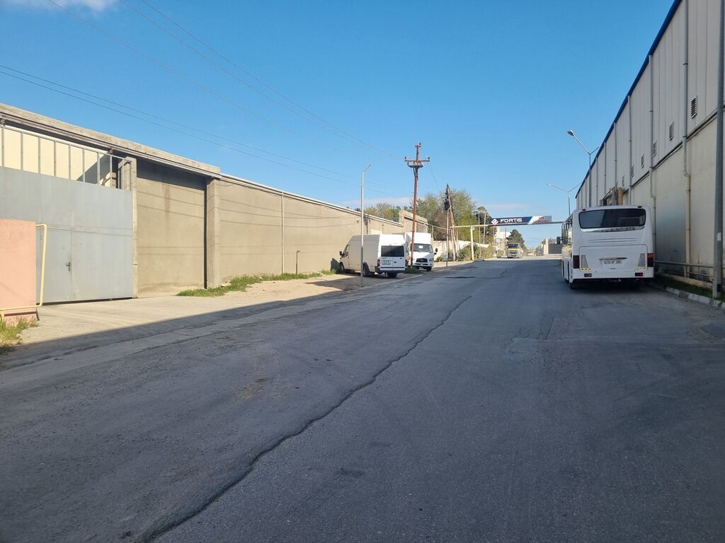 Xırdalanda Ceyranbatan gölünə,təzə çəkilməkdə olan M4 dairəvi yola