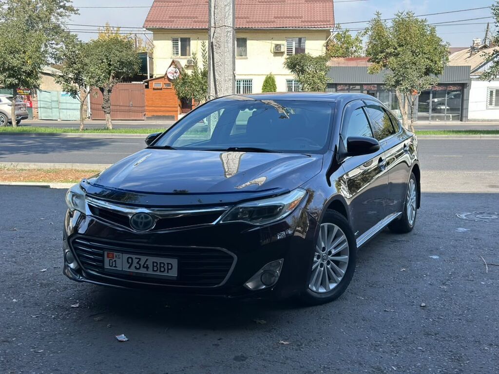 Toyota Avalon: 2013 г., 2.5 л, Вариатор, Гибрид, Седан: фото 2