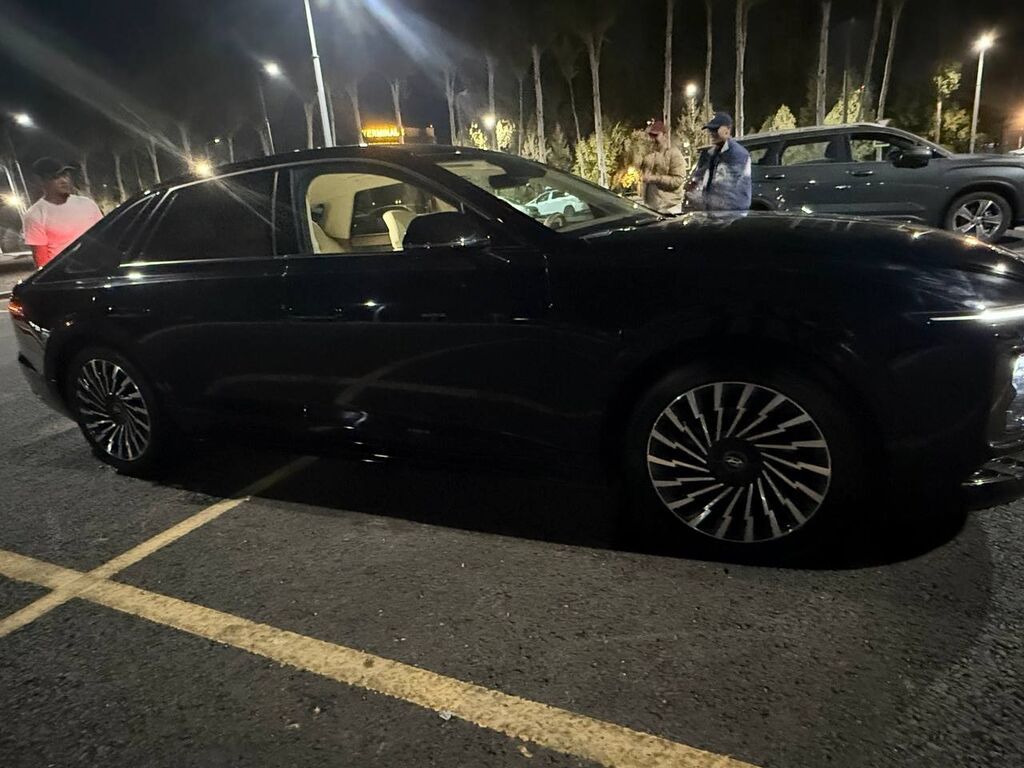 Hyundai Grandeur: 2023 г., 1.6 л, Гибрид, Седан: фото 5