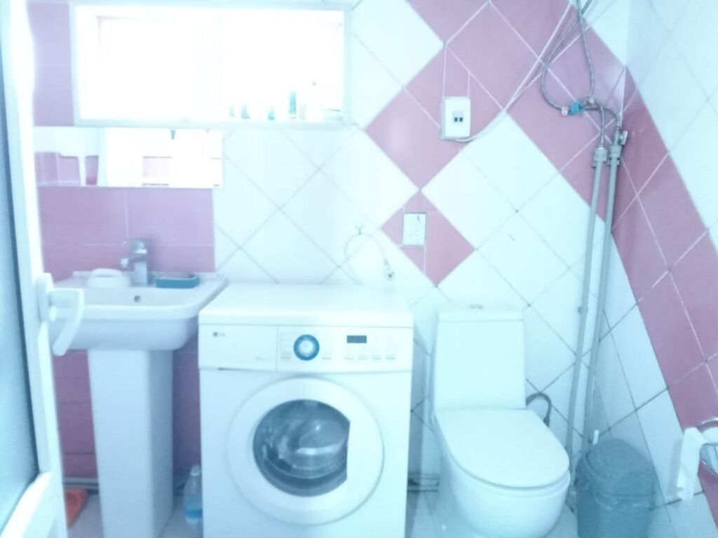 4 комнаты, 70 м², 4 соток, Бишкек, Восток-5 мкр Собственник