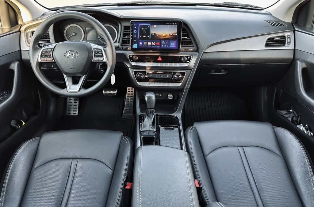 Hyundai Sonata: 2019 г., 2 л, Автомат, Газ, Седан: фото 8