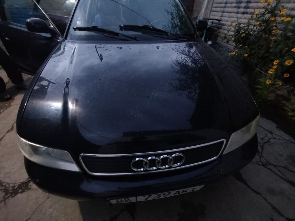 Audi A4: 1998 г., 2.8 л, Механика, Бензин, Седан: фото 8