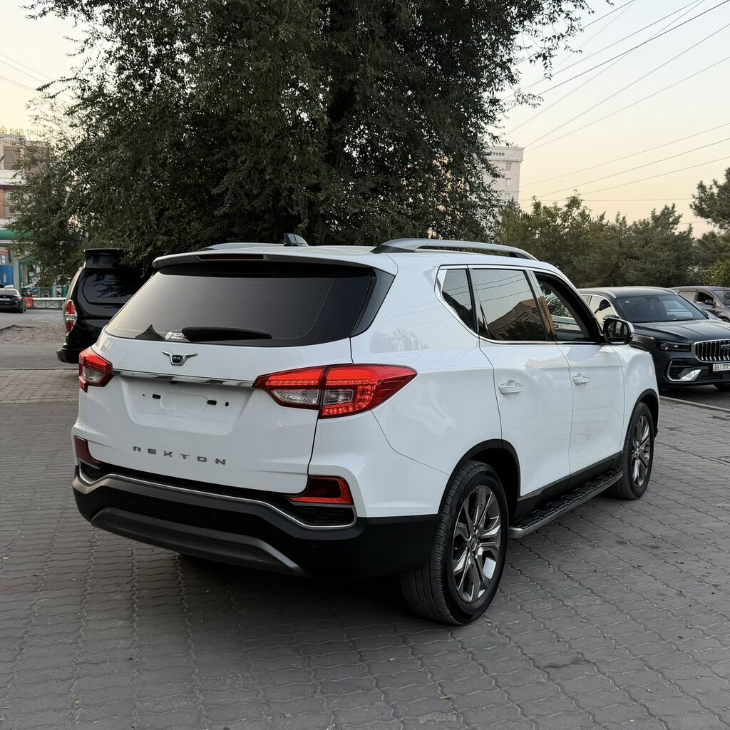 Ssangyong Rexton: 2020 г., 2.2 л, Автомат, Дизель, Внедорожник: фото 3
