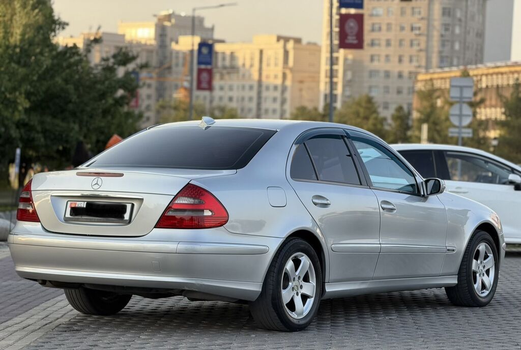 Mercedes-Benz E-Class: 2003 г., 2.6 л, Автомат, Бензин, Седан: фото 4