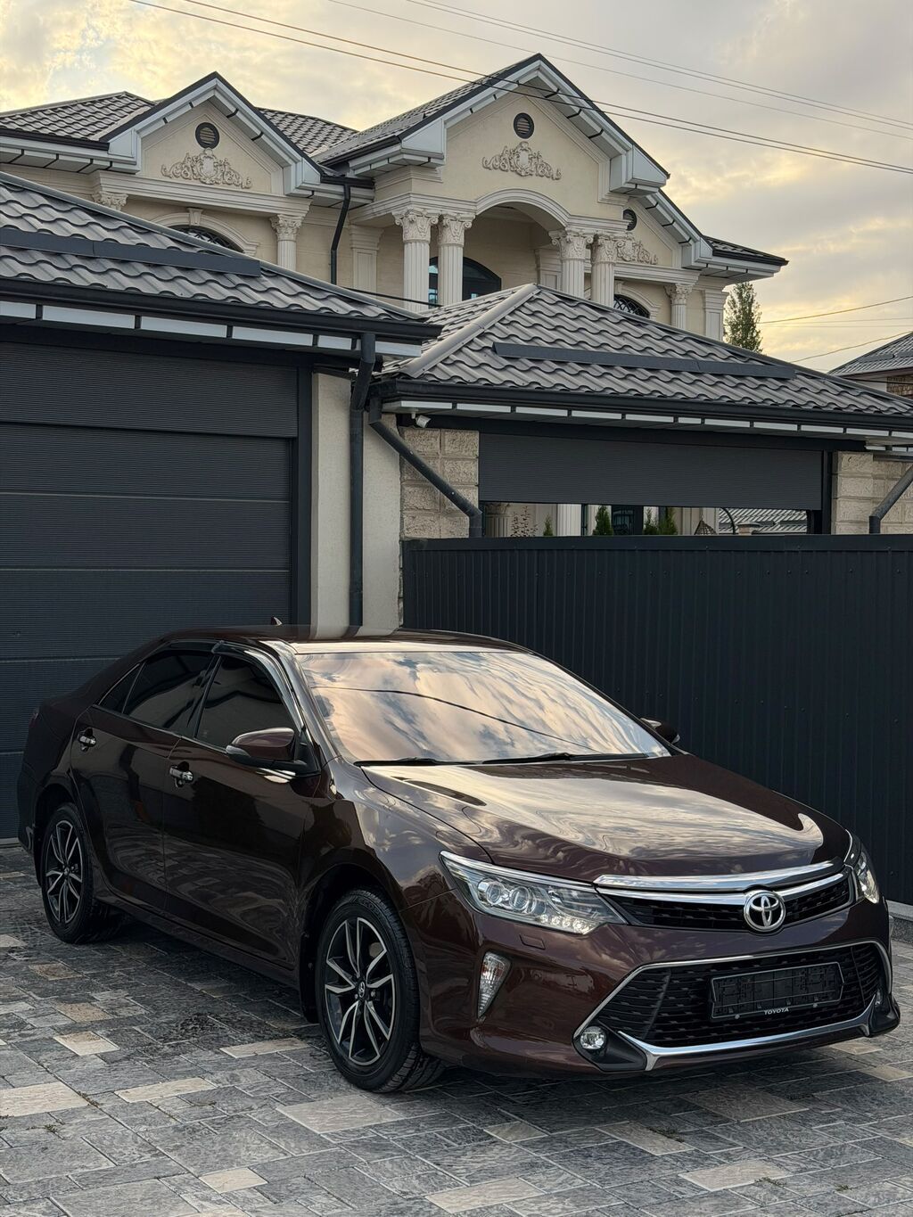 Toyota Camry: 2017 г., 2.4 л, Автомат, Бензин, Седан: фото 8