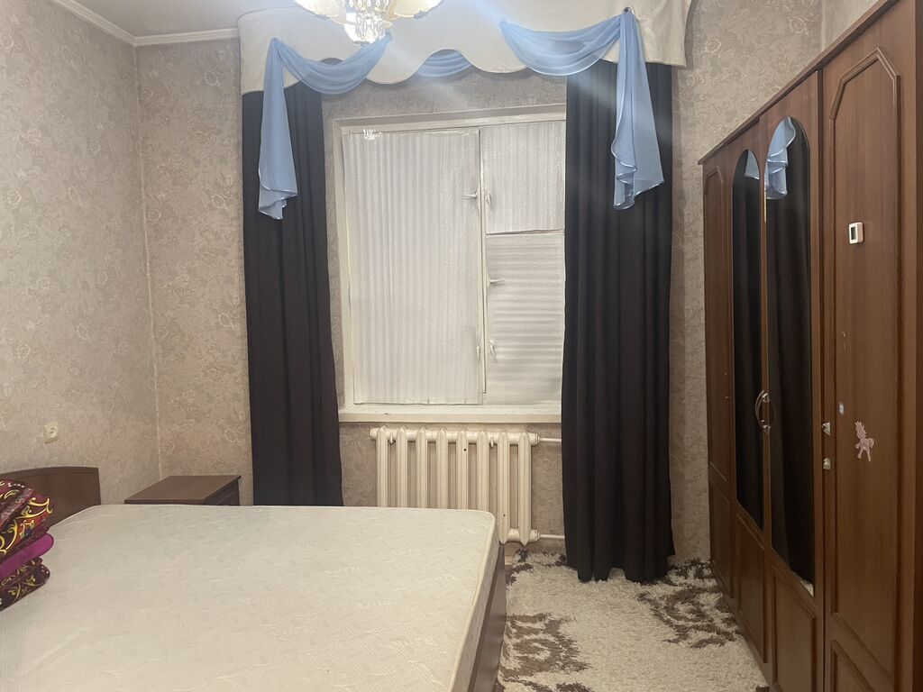 3 комнаты, 68 м², 12 мкр 106 серия, 4 этаж, Старый ремонт: фото 4