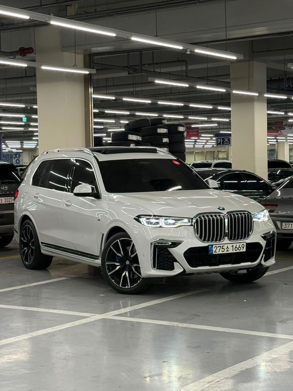 BMW X7: 2021 г., 3 л, Автомат, Бензин, Внедорожник: фото 3