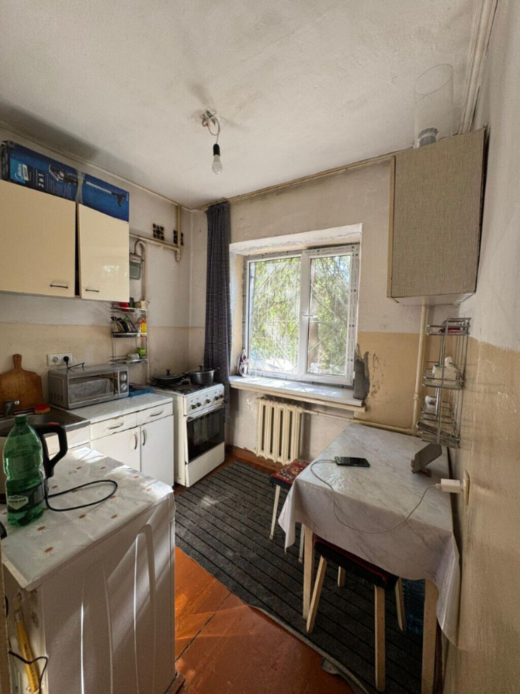1 комната, 28 м², Политех Хрущевка, 1 этаж, Старый ремонт: фото 2