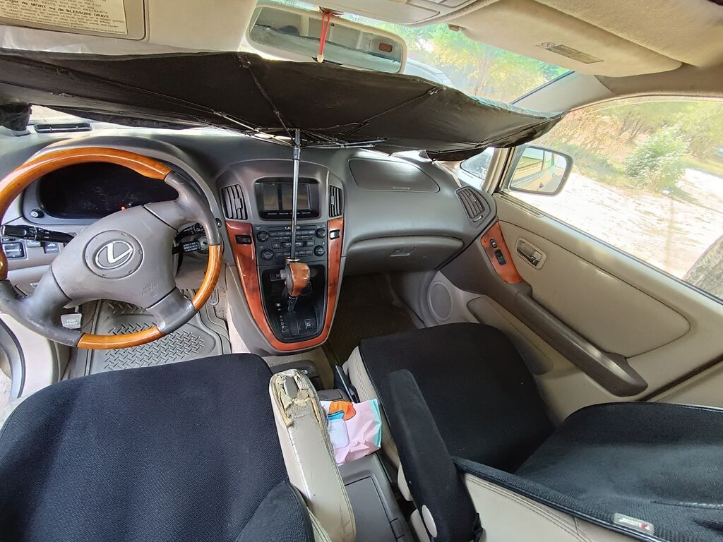 Lexus RX: 2000 г., 3 л, Автомат, Бензин, Кроссовер: фото 3