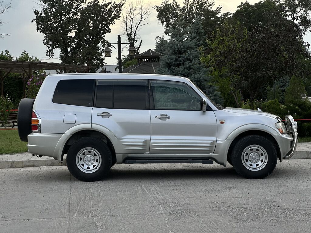Mitsubishi Pajero: 2001 г., 3.5 л, Автомат, Газ, Внедорожник: фото 8