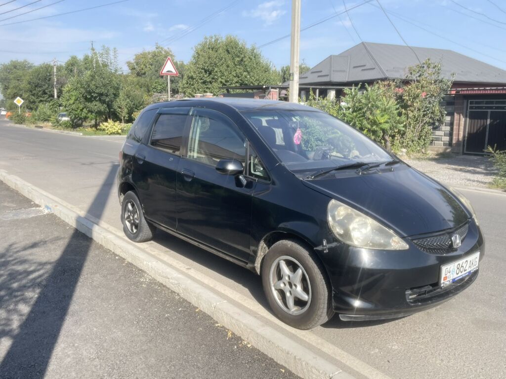 Honda Fit: 2004 г., 1.3 л, Автомат, Бензин, Хэтчбэк: фото 4