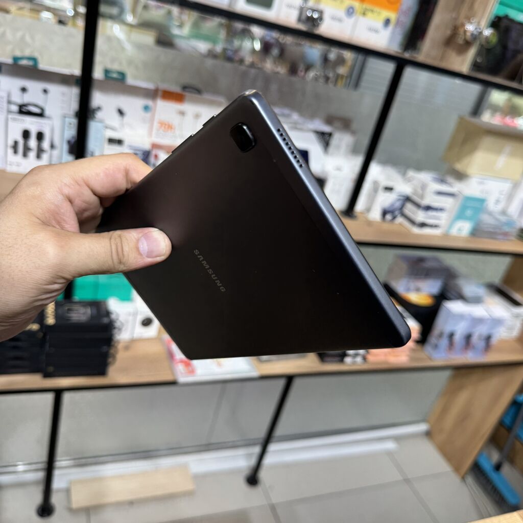Планшет, Samsung, память 32 ГБ, 4G (LTE), Б/у, Классический цвет - Серый: фото 3