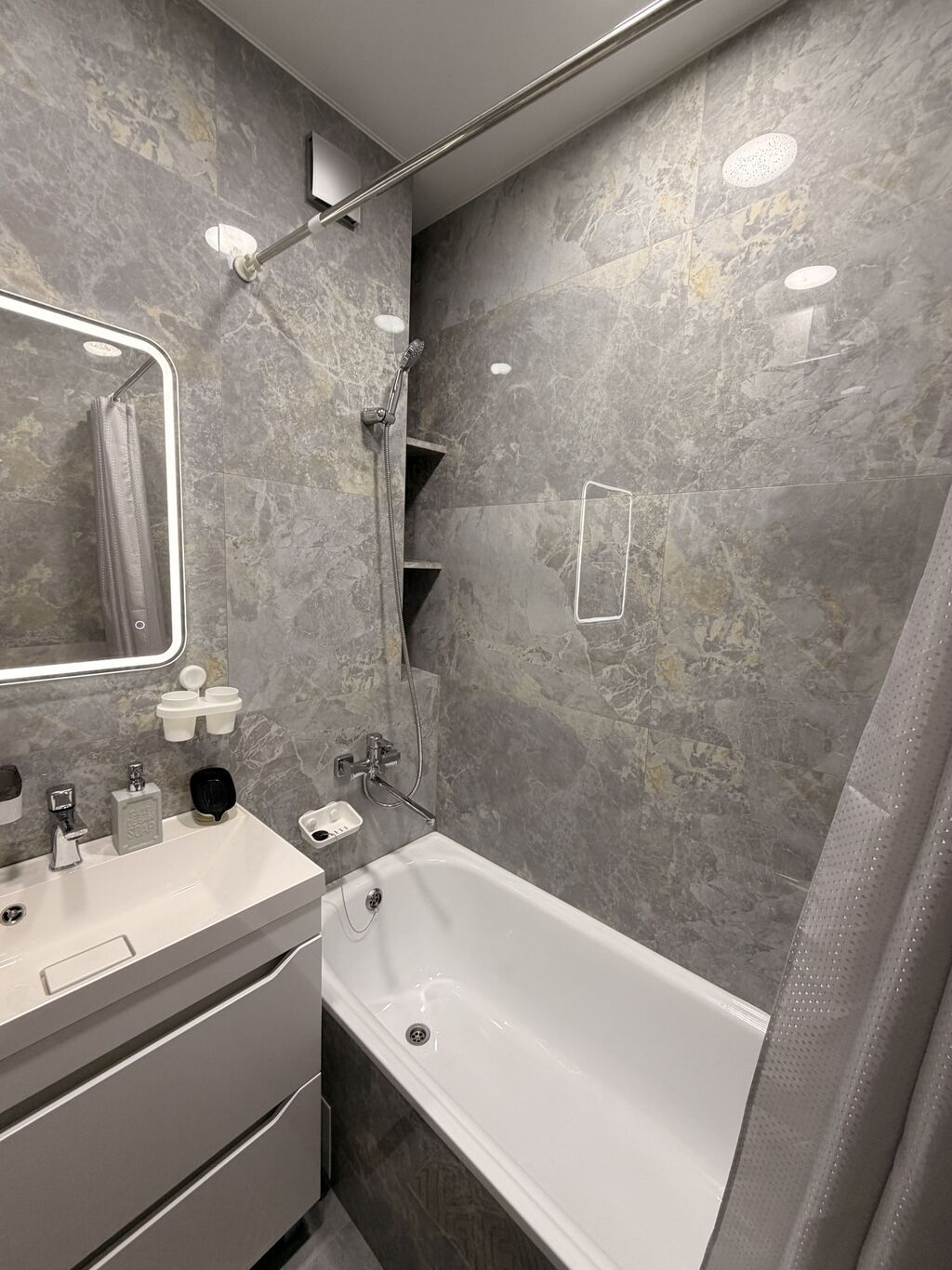 3 комнаты, 70 м², 105 серия, 9 этаж, Свежий ремонт: фото 8