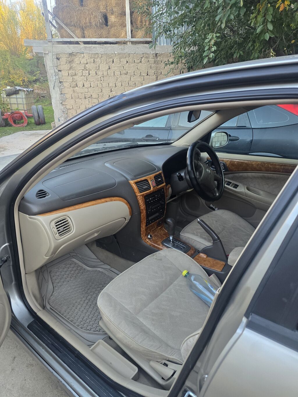Nissan Sylphy: 2001 г., 2 л, Автомат, Бензин, Седан: фото 5