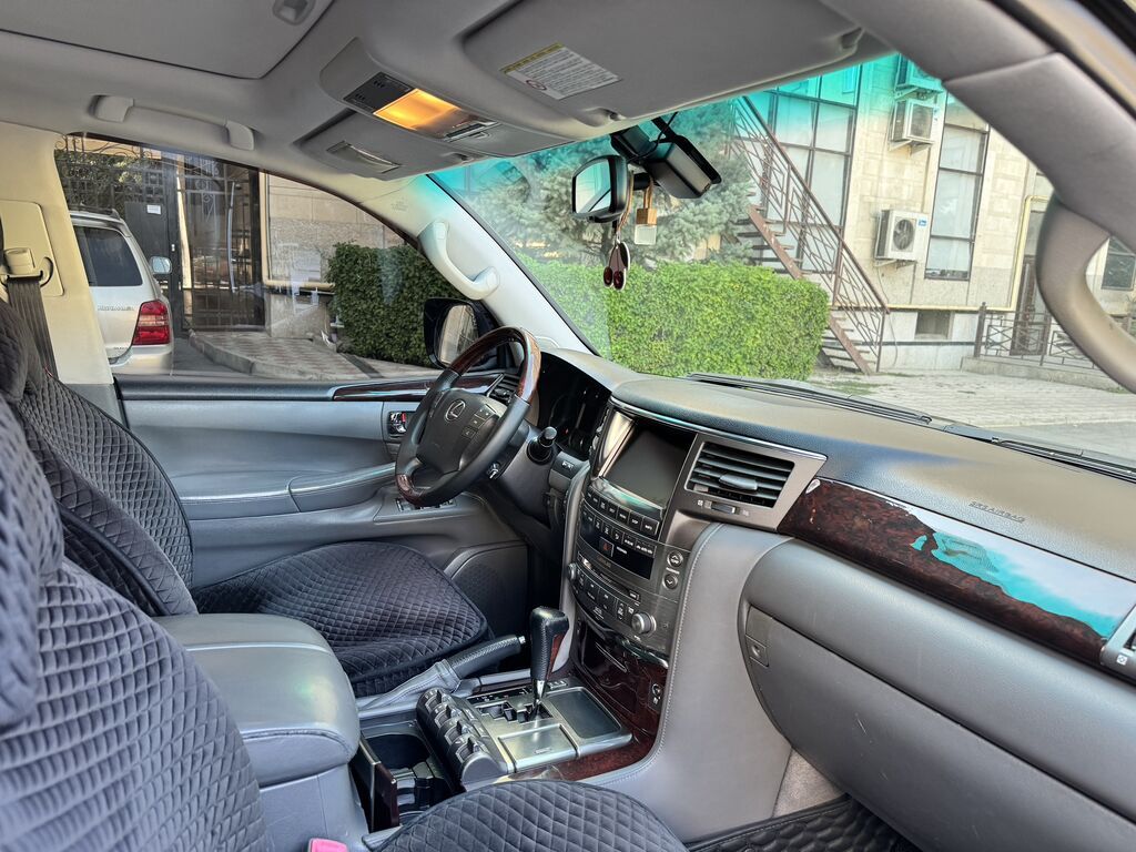 Lexus LX: 2008 г., 5.7 л, Автомат, Газ, Кроссовер: фото 4