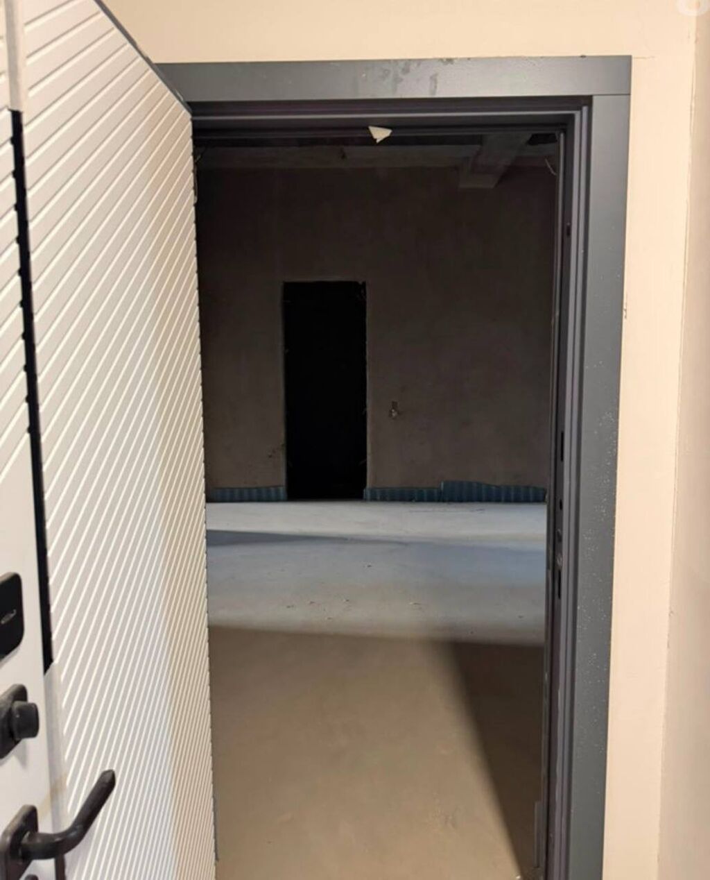 3 комнаты, 130 м², Манаса/Боконбаева Элитка, 13 этаж, ПСО (под самоотделку): фото 3