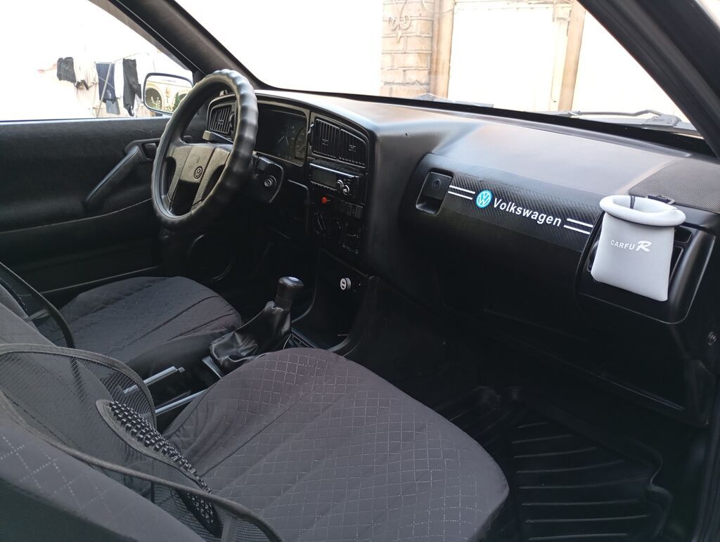 Volkswagen Passat Variant: 1991 г., 1.8 л, Механика, Бензин, Универсал: фото 5