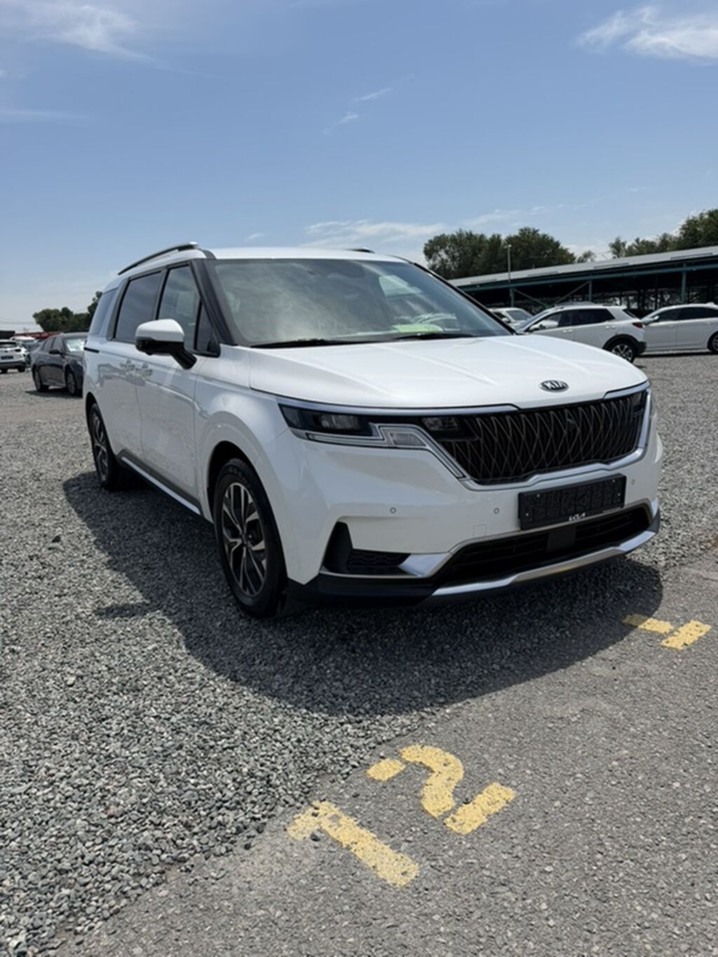Kia Carnival: 2021 г., 2.2 л, Автомат, Дизель, Минивэн: фото 2