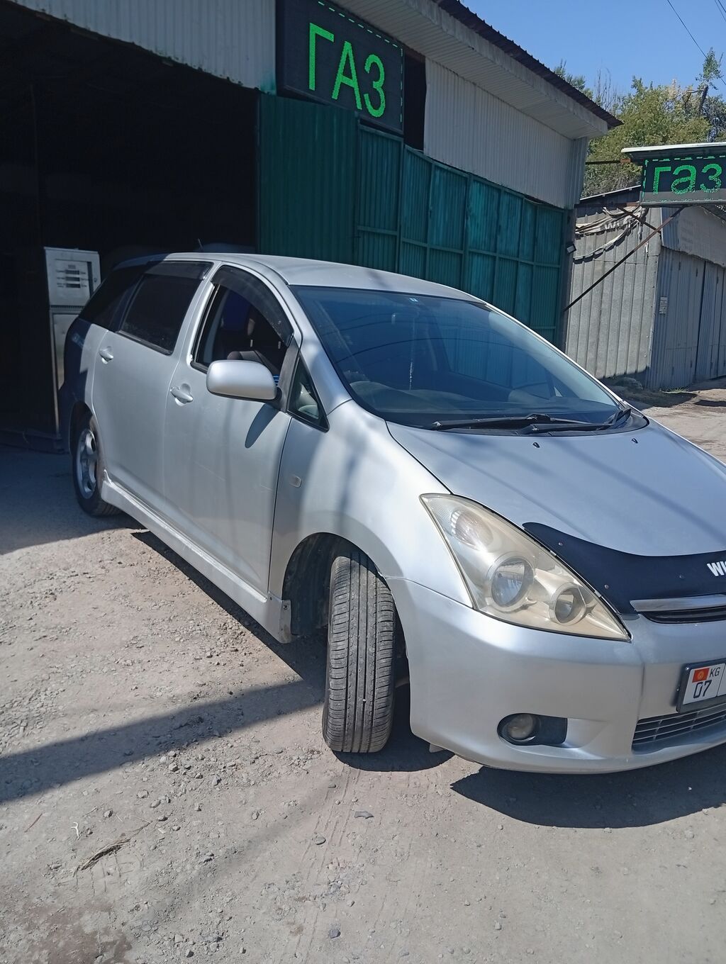 Toyota WISH: 2003 г., 1.8 л, Автомат, Бензин, Минивэн: фото 4