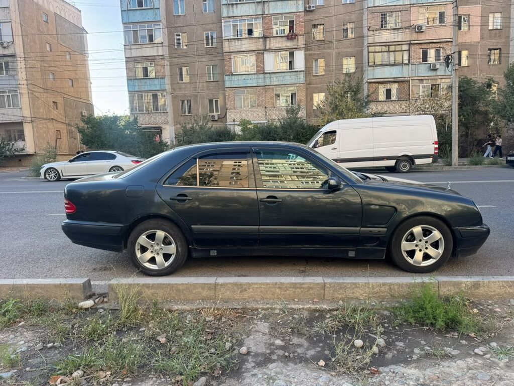 Mercedes-Benz E-Class: 1999 г., 2.4 л, Автомат, Бензин, Седан: фото 4