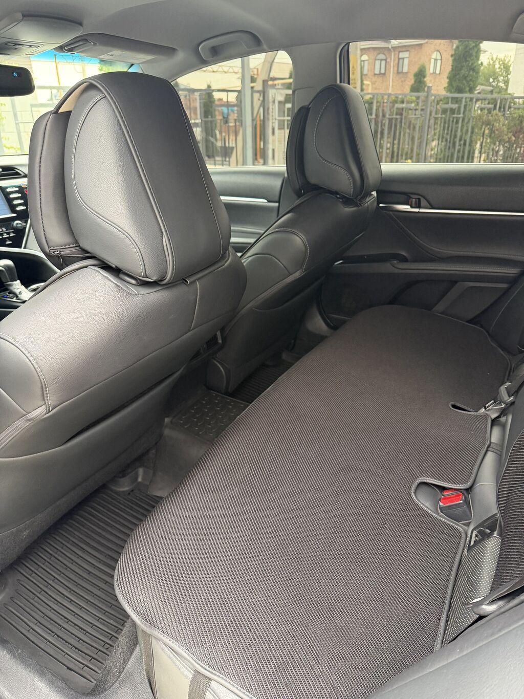 Toyota Camry: 2018 г., 2.5 л, Автомат, Бензин: фото 5